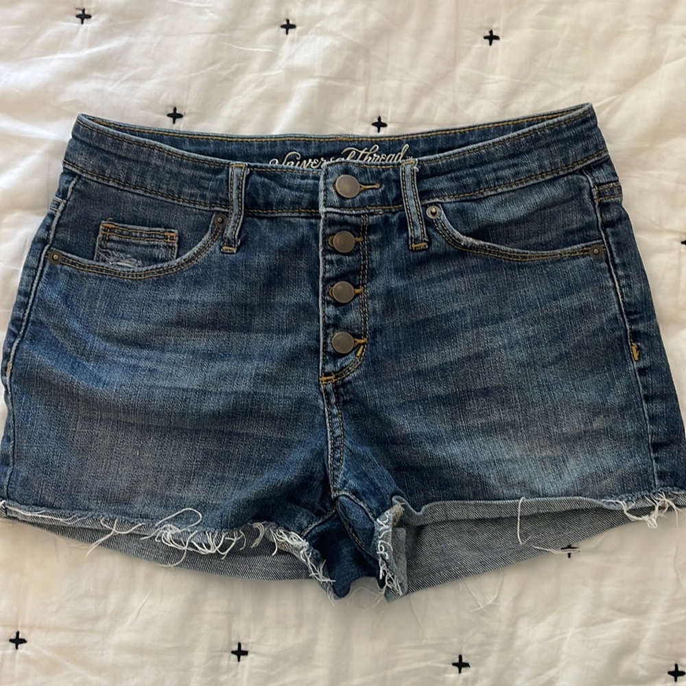 Universal Thread button fly cutoff shorts size 4